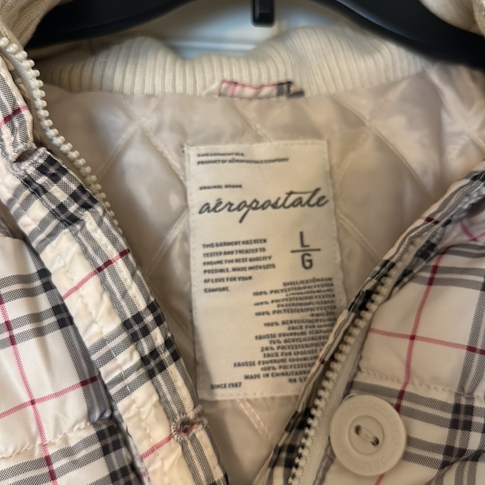 Zip Vest - Picture 2 of 4